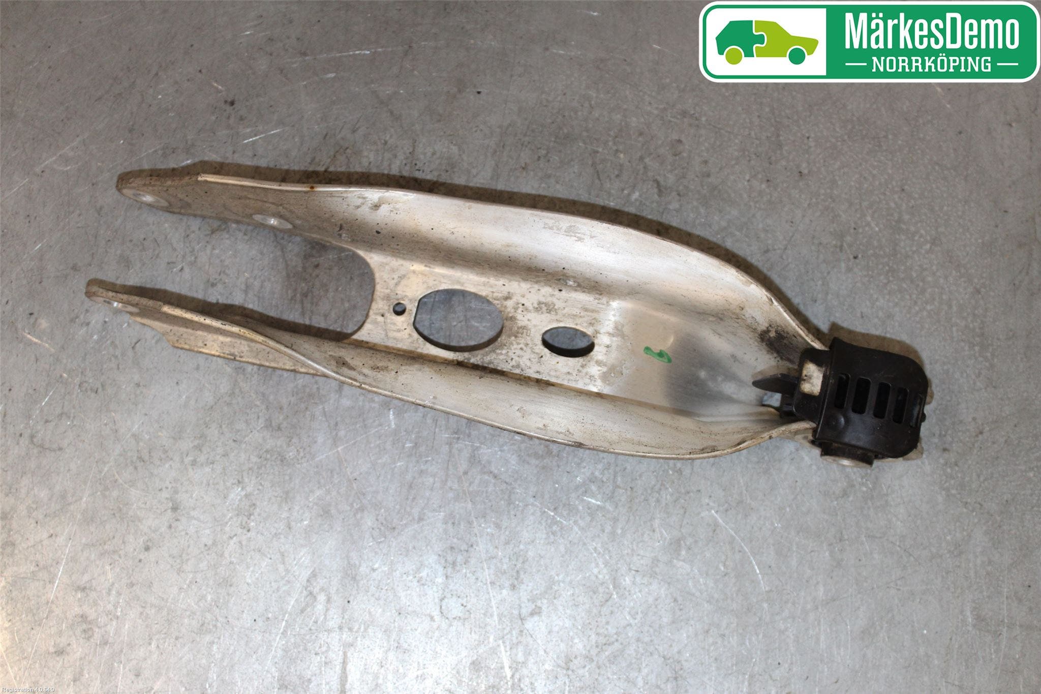 Audi A6 F2/C8 19- Bärarm Bak Höger