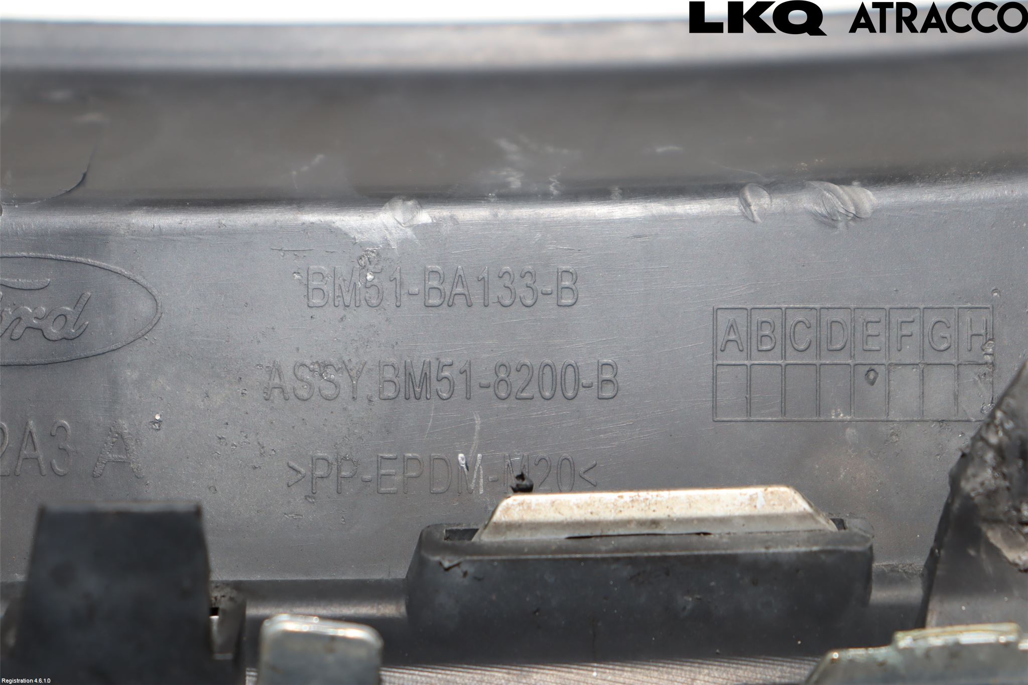 Ford FOCUS 11-14 Grill Komp