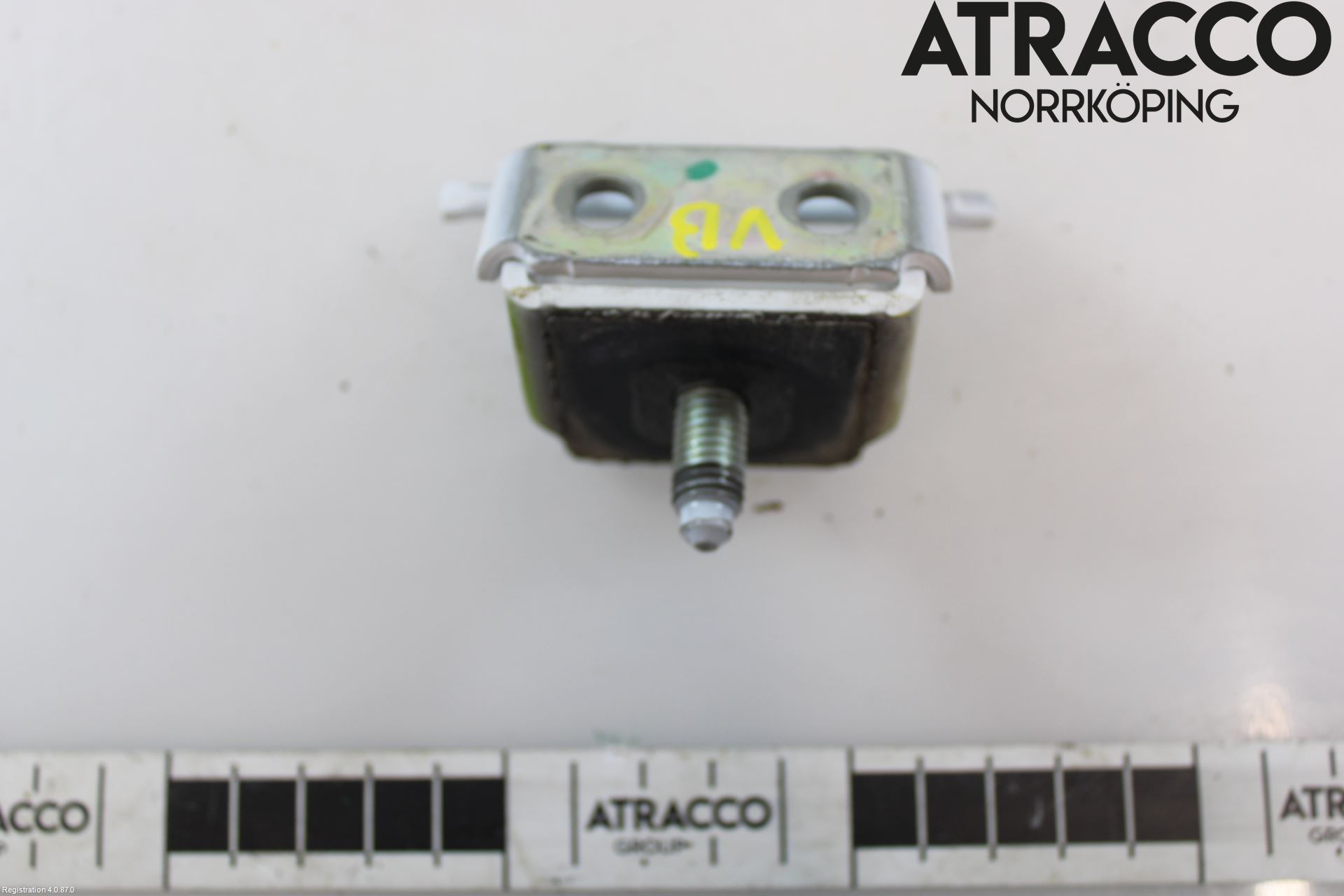 Ford FIESTA 09-12 Bakluckegångjärn Vä