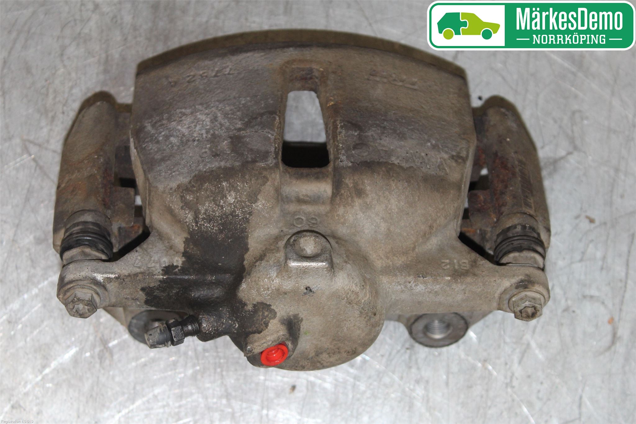 Volkswagen VW PASSAT 15-19 Bromsok Fram Vänster