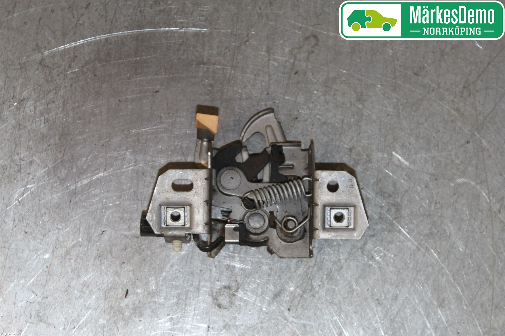 Volvo V50 08-12 Huvlås