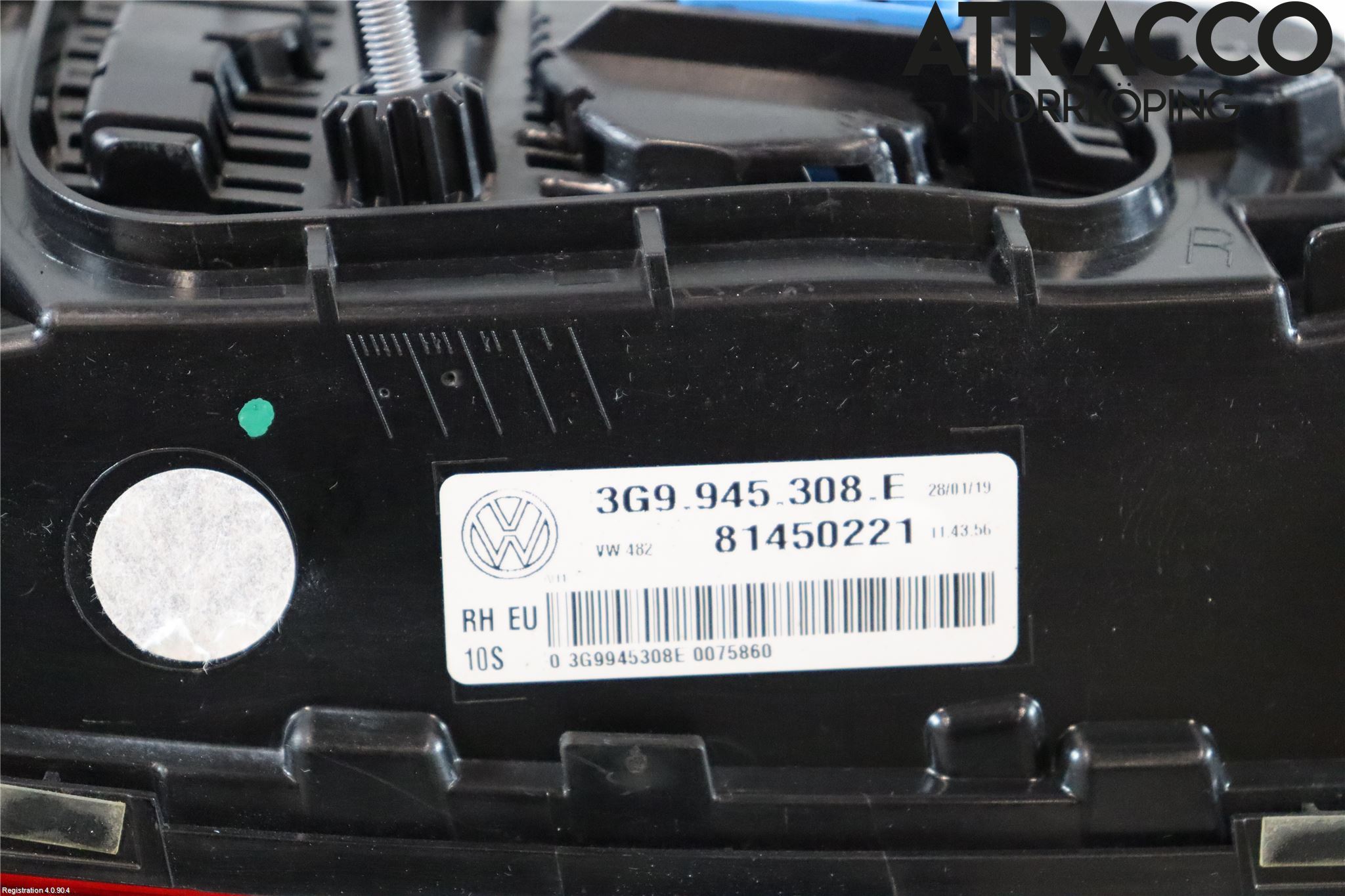 Volkswagen VW PASSAT 15-19 Bakljus Lucka Hö
