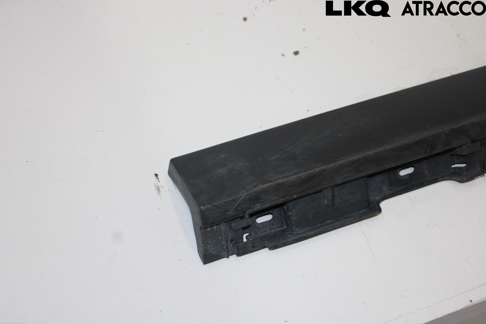 Jaguar F-PACE Sidokjol Vä