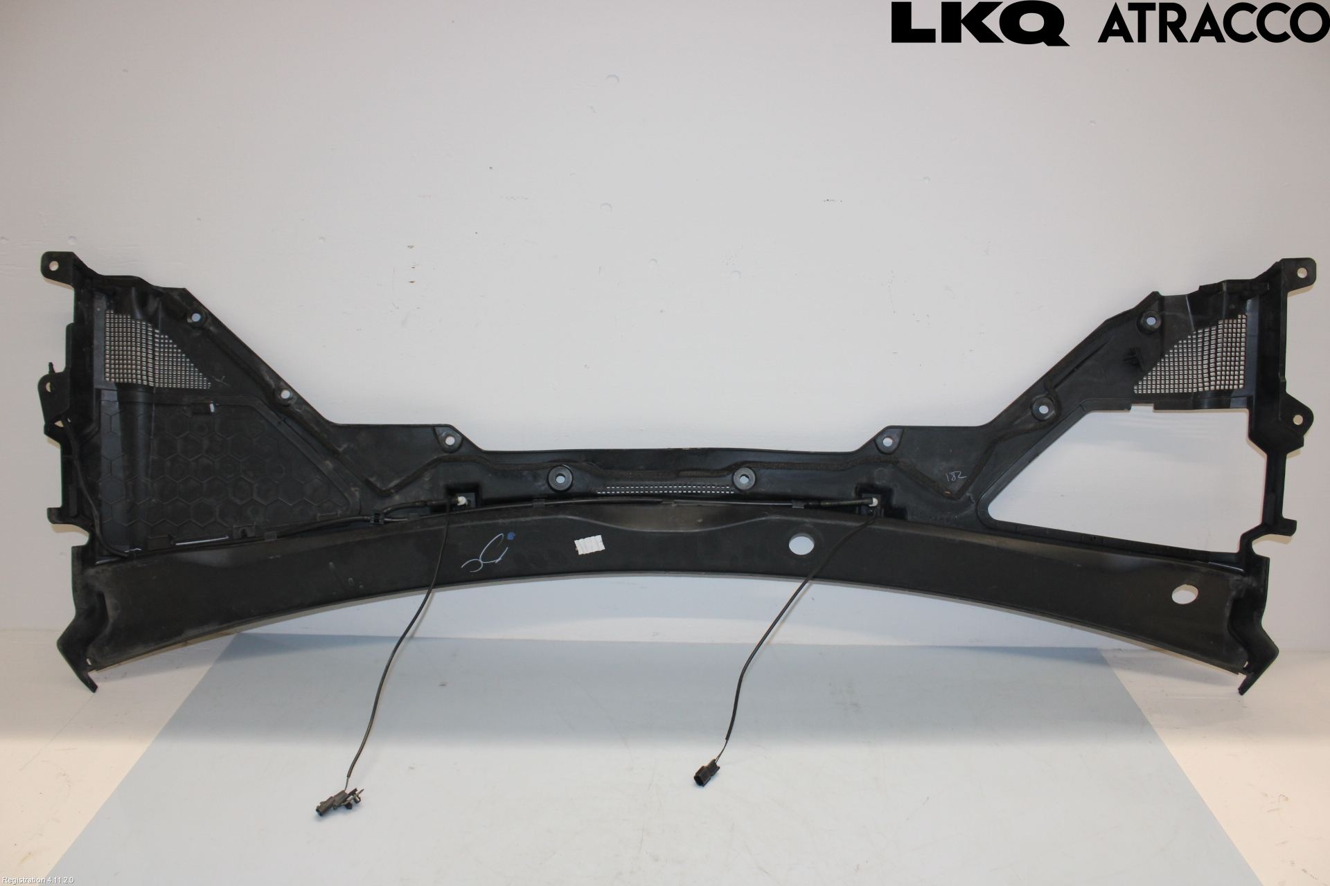 Jaguar XE (X760) 15-24 Torpedplåt-Torpedplast
