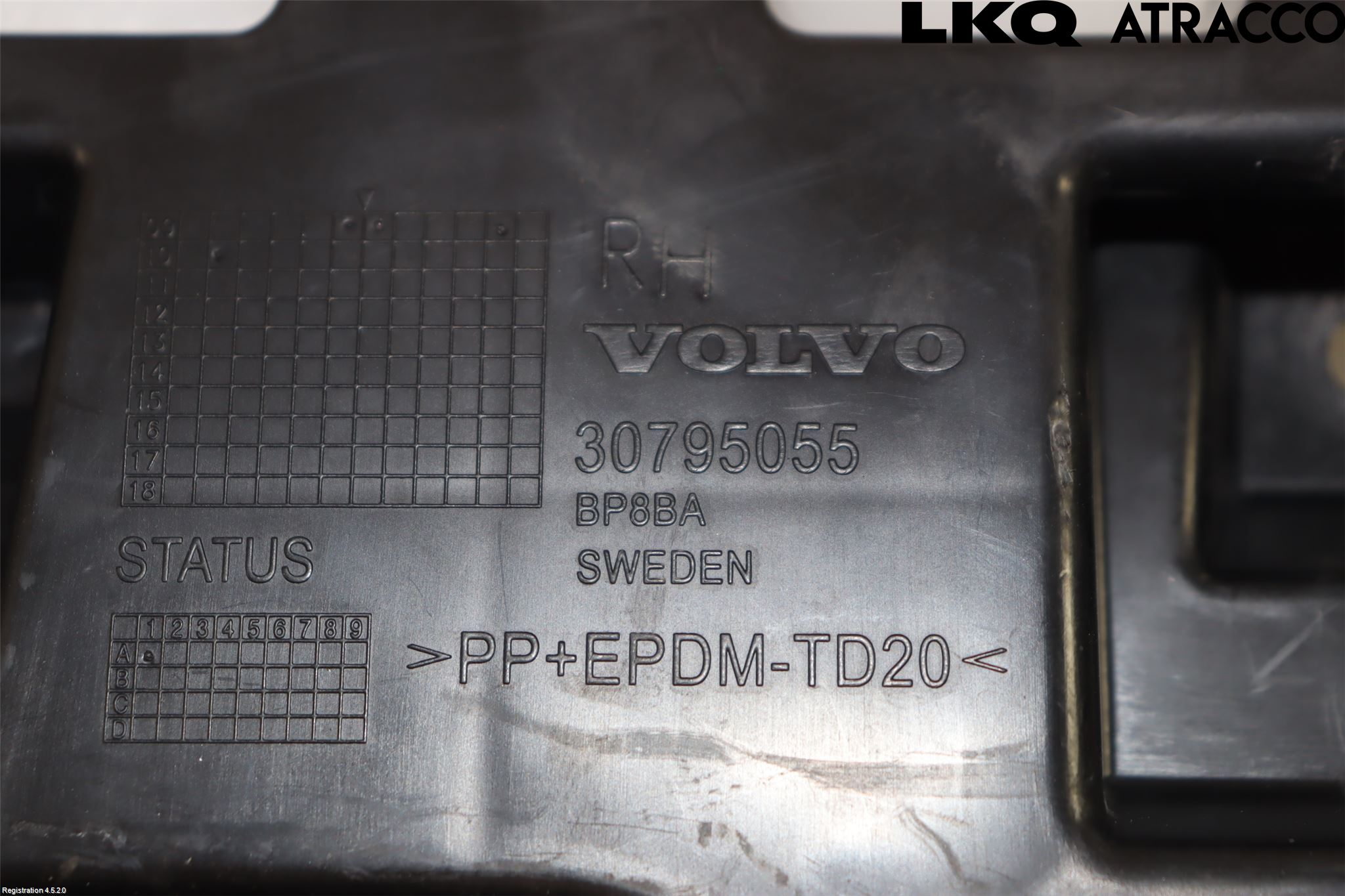 Volvo S60 11-13 Stötfångarfäste Bak Hö