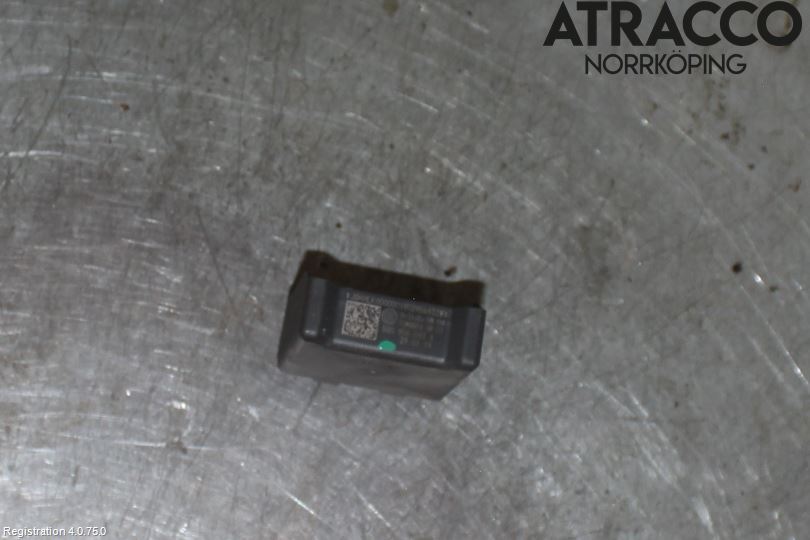 Volkswagen VW T-CROSS 19- Relä Bränslepump