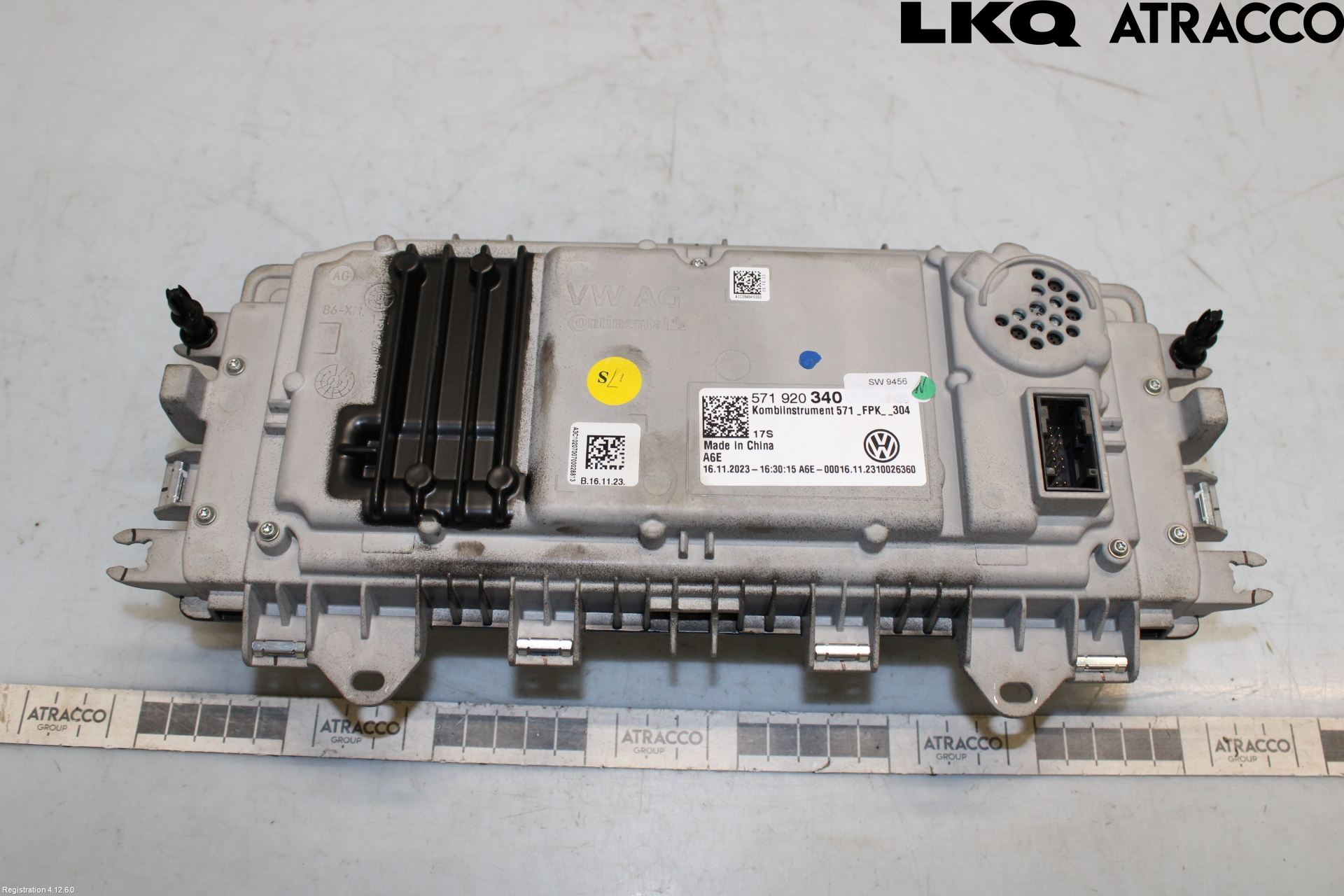 Volkswagen VW PASSAT 24- Instrument Komb