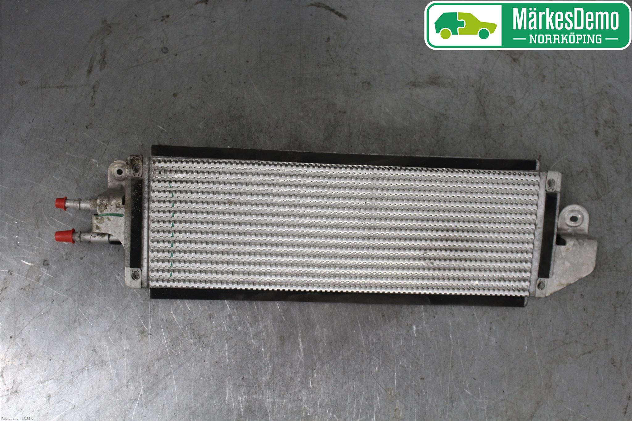 Jaguar F-PACE Bränslekylare