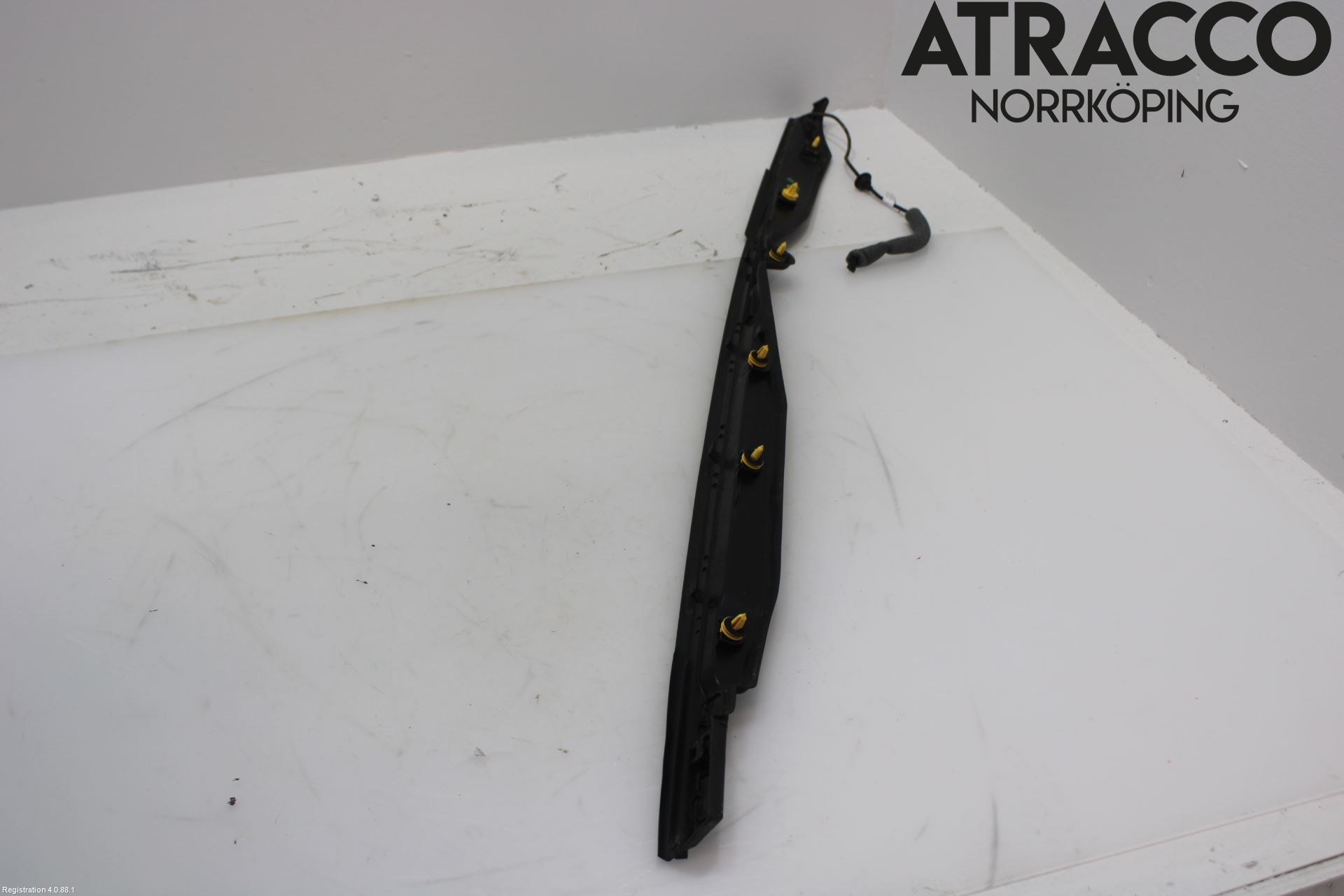 Jaguar F-TYPE List Bak-Baklucka