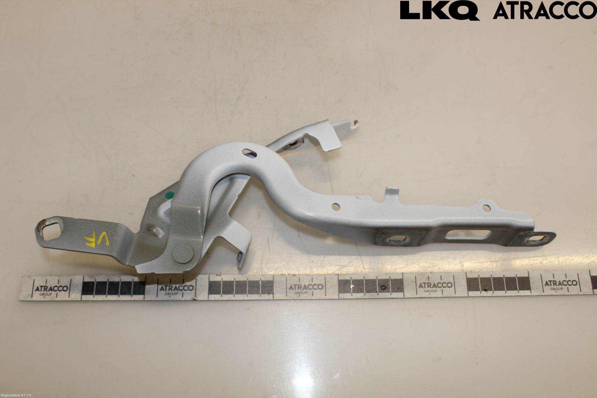 Opel CORSA F, CORSA-E 20- Huvgångjärn