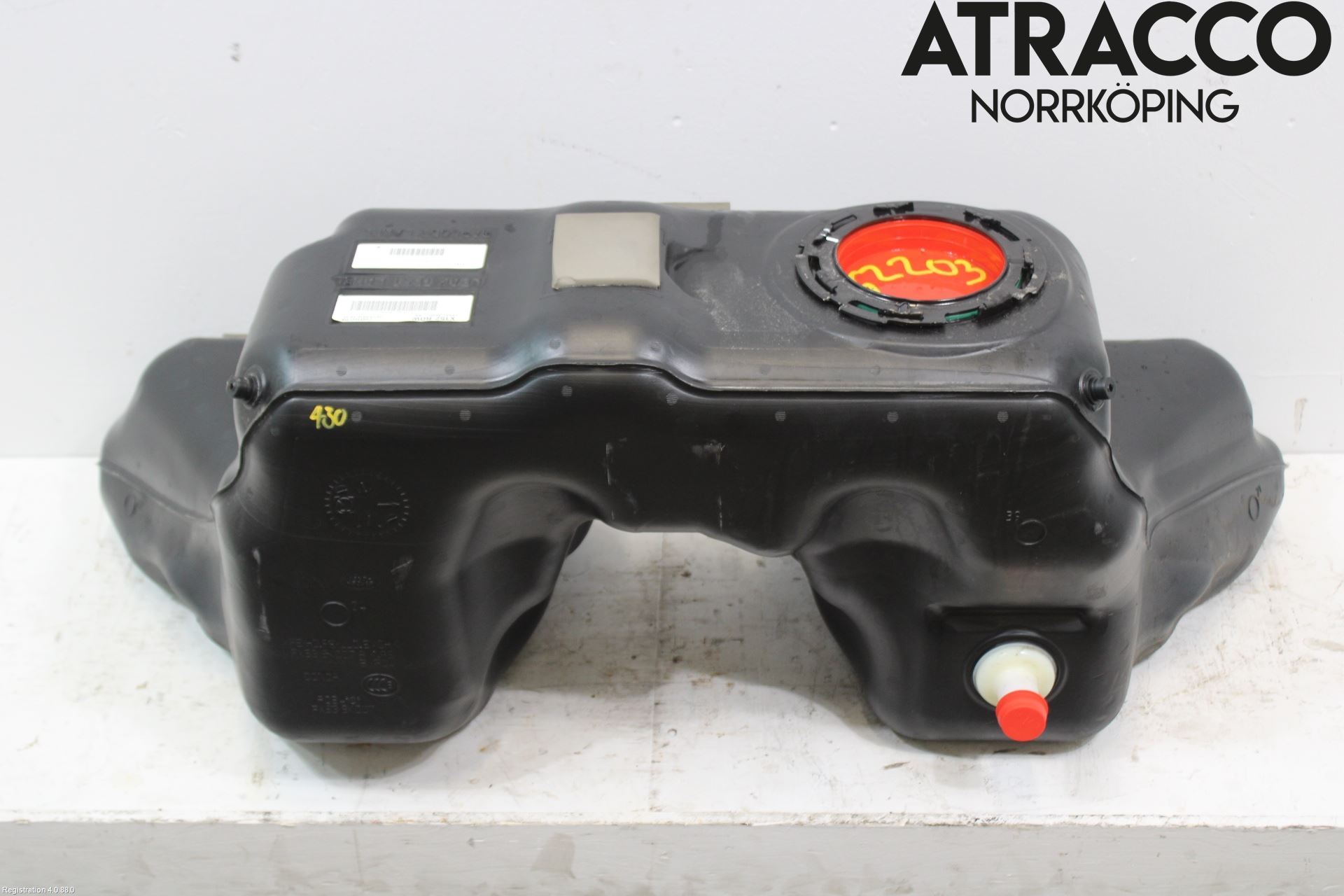 Jaguar F-TYPE Bränsletank Insprutning