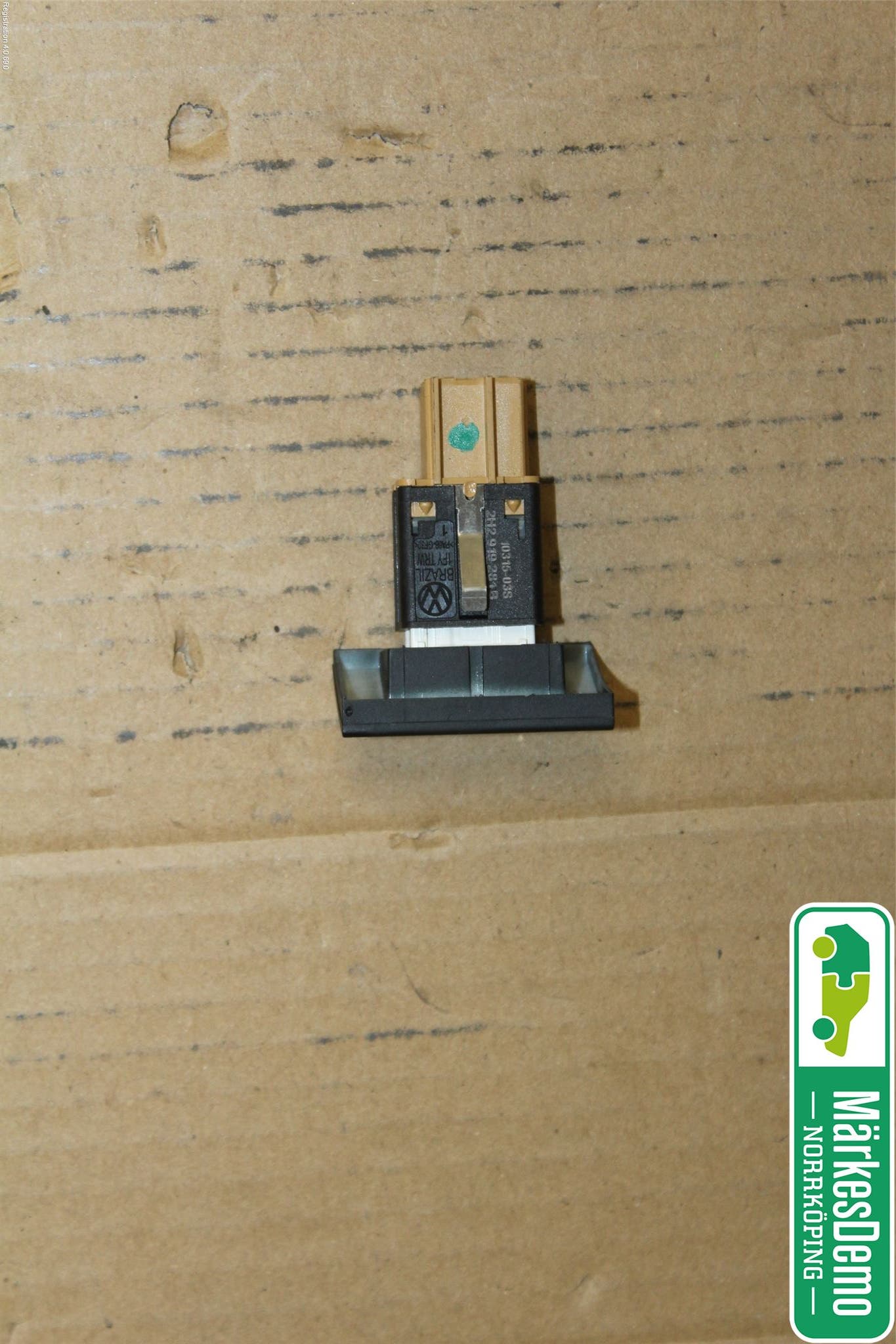 Volkswagen VW AMAROK 2H 10-22 Strömställare Parkeringshjälp