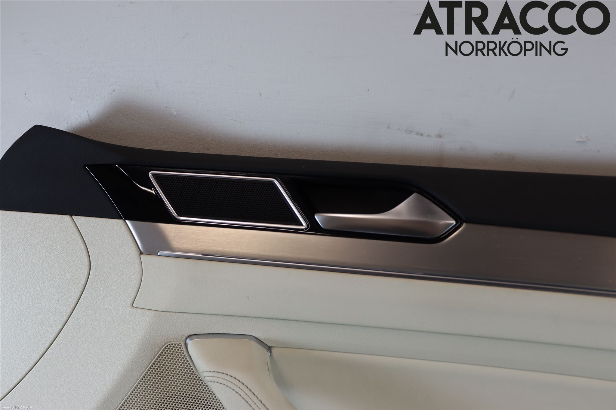 Volkswagen VW PASSAT 15-19 Dörrklädsel Hö