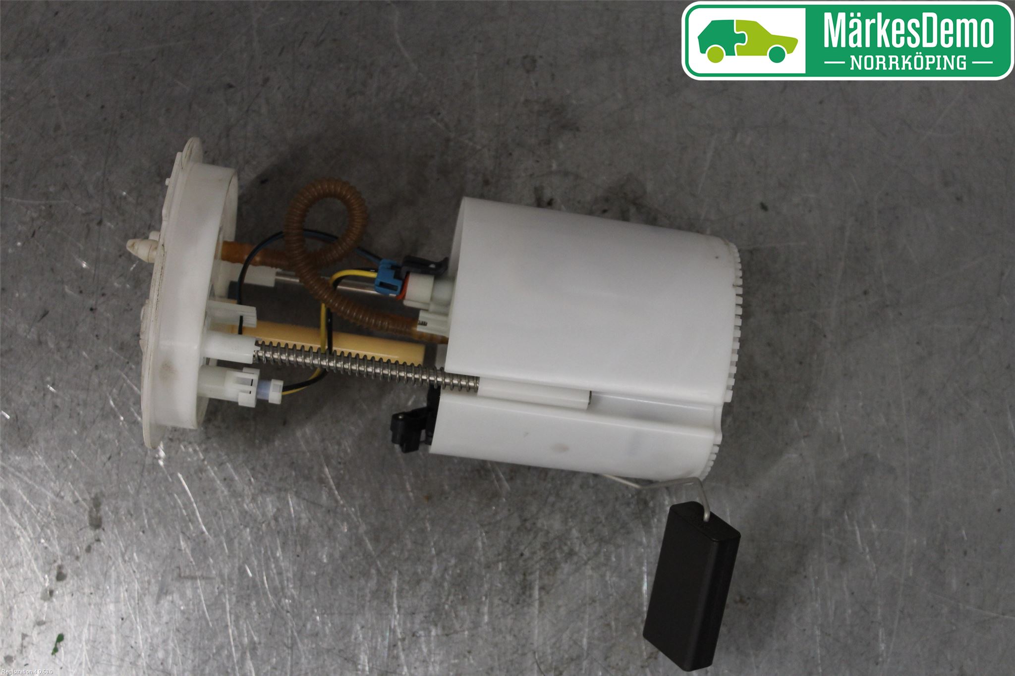 Volkswagen VW GOLF VI 09-13 Bränslepump El