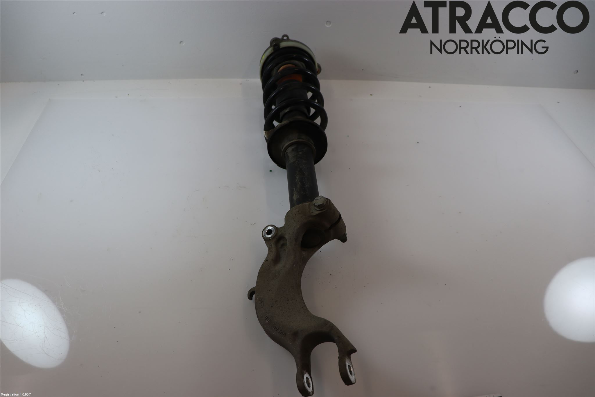 Audi A6 F2/C8 19- Fjäderben Fram Vänster