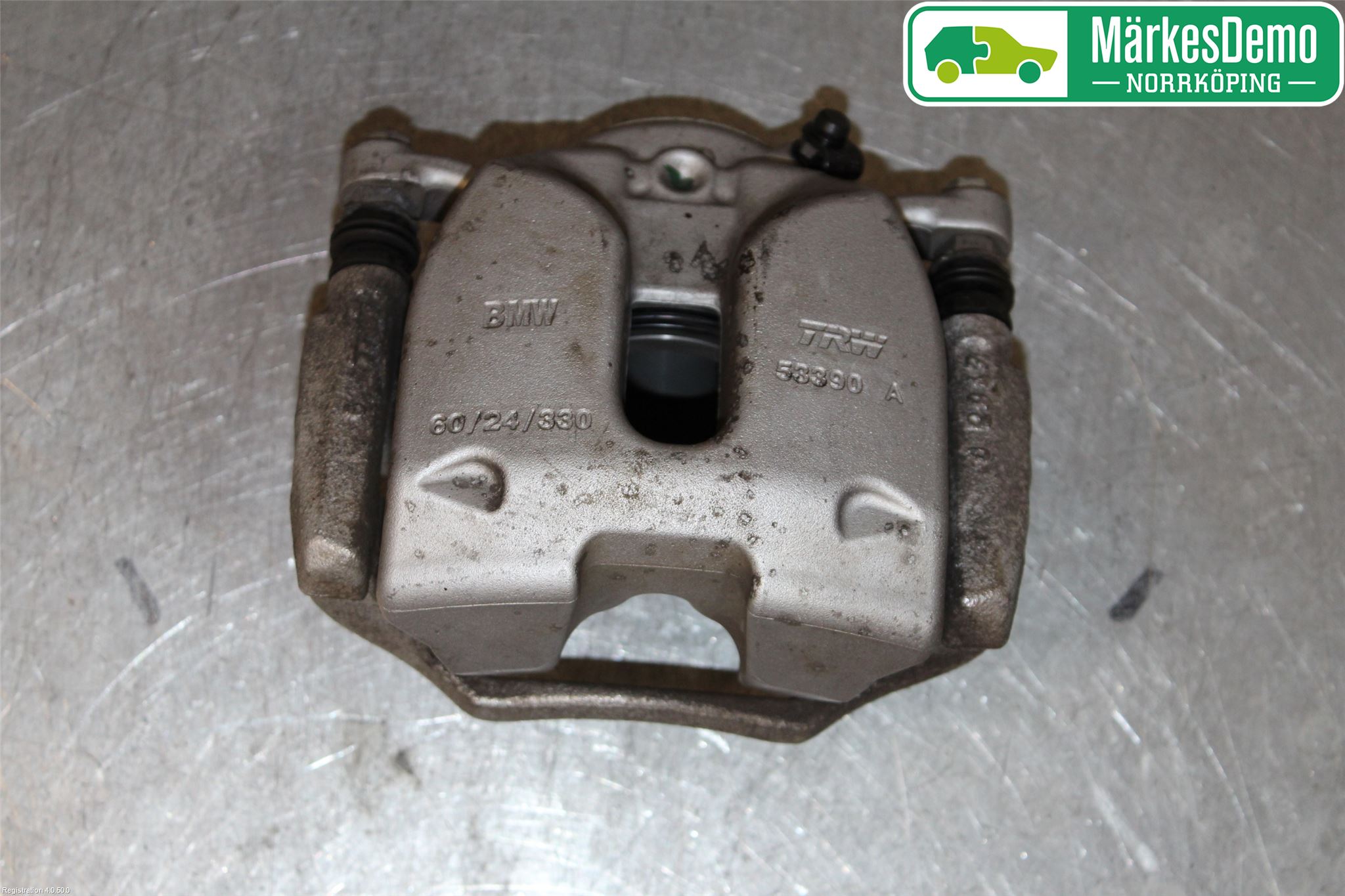 BMW 5 G30/G31/F90 17-23 Bromsok Fram Höger