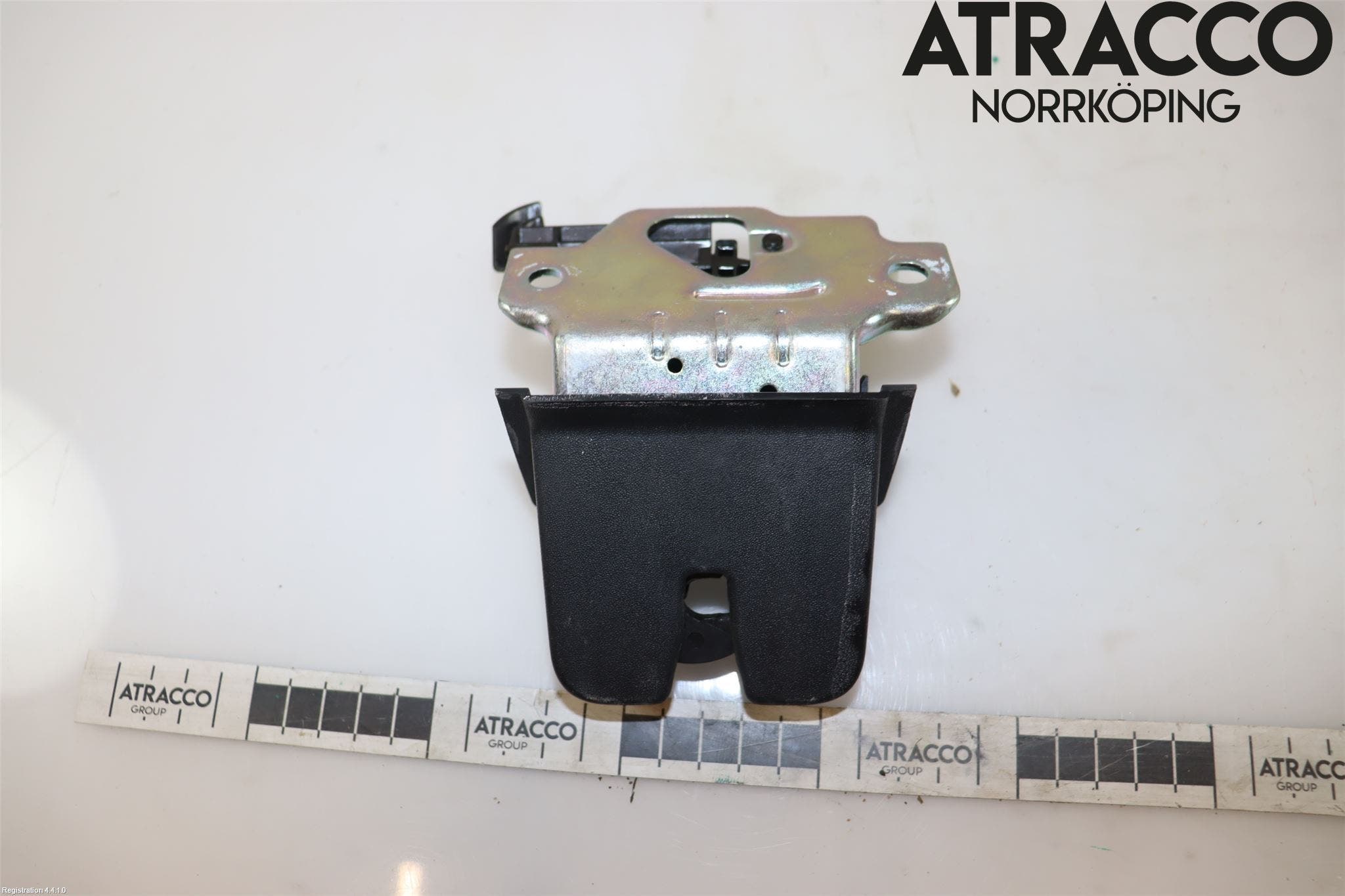 Volkswagen VW T-ROC 18- Låskista Baklucka