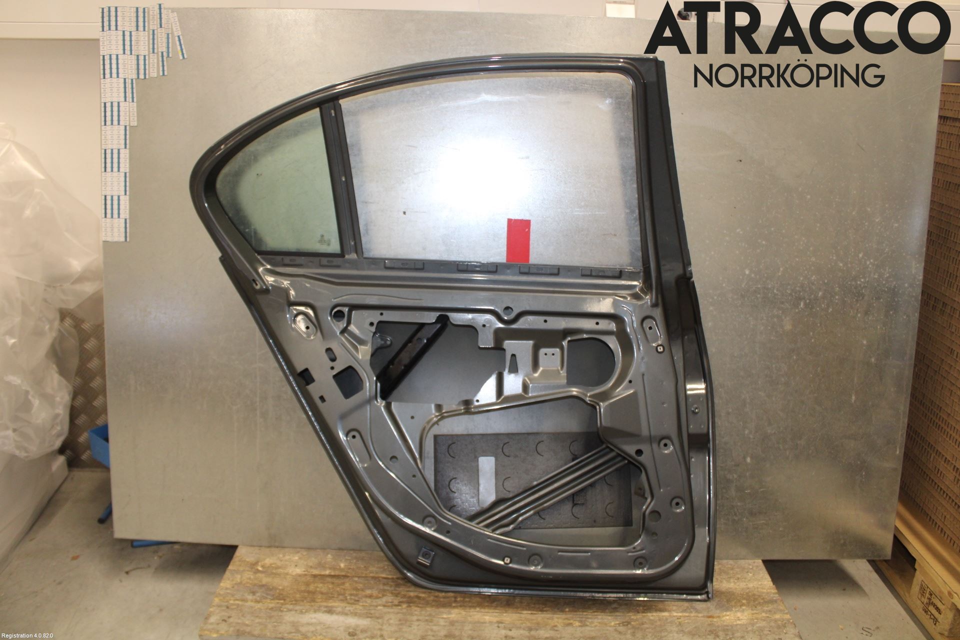 BMW 5 E60/61 Sed/Tou 02-10 Dörr Bak Vänster