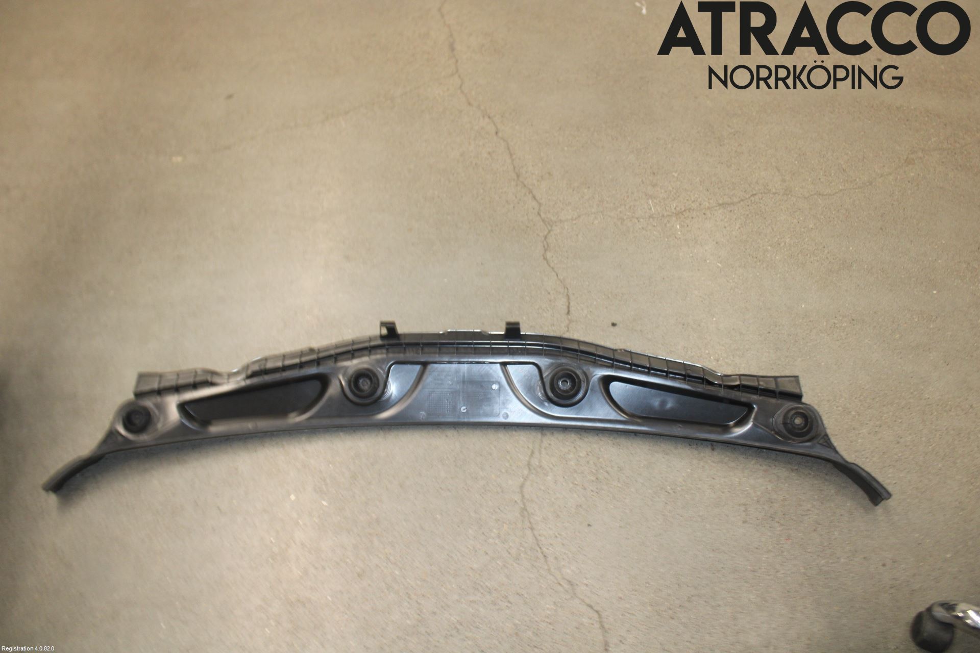 BMW X1 F48 15-22 Torpedplåt-Torpedplast