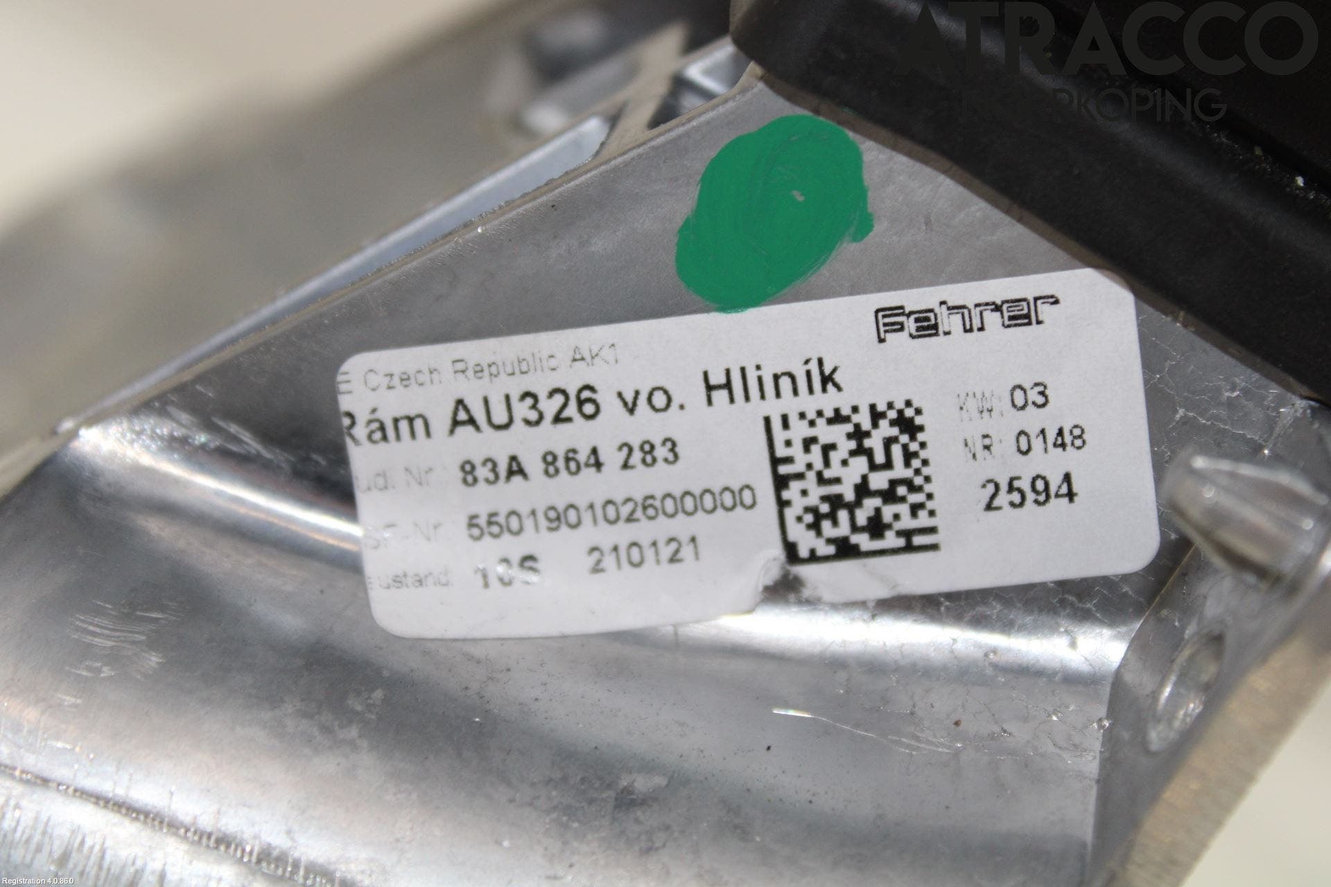 Audi Q3 F3 19- Inredning Armstöd