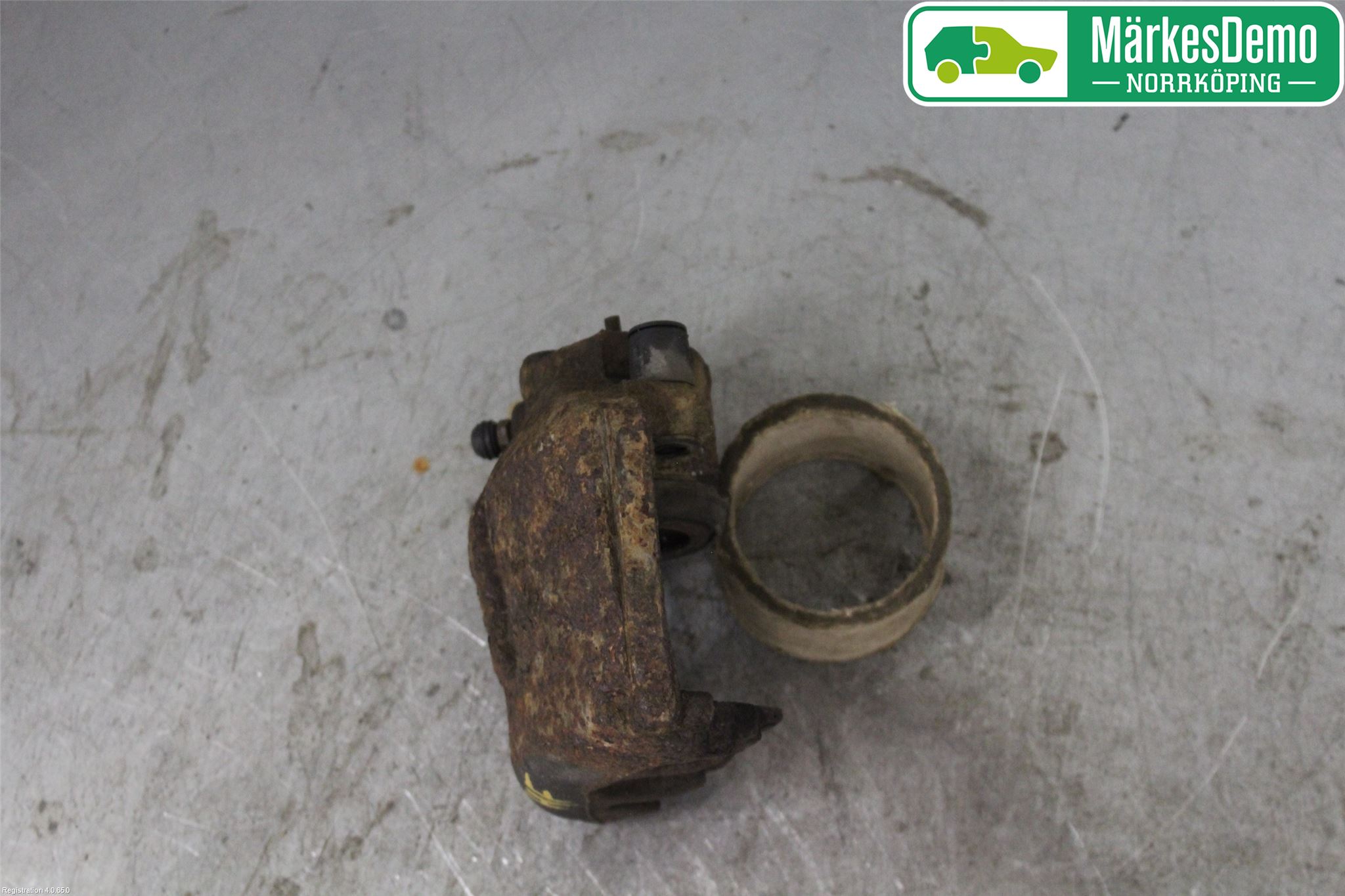 Volkswagen VW TOURAN 03-10 Bromsok Fram Höger