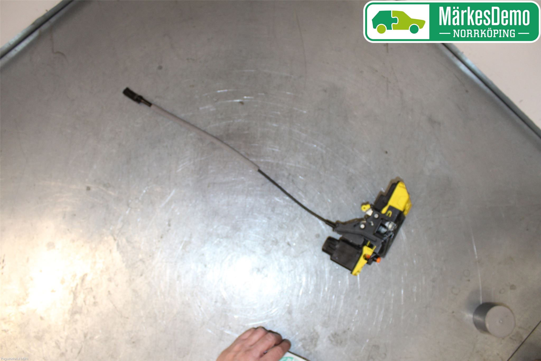 Volvo V70 05-08 Låskista-Dörrlås