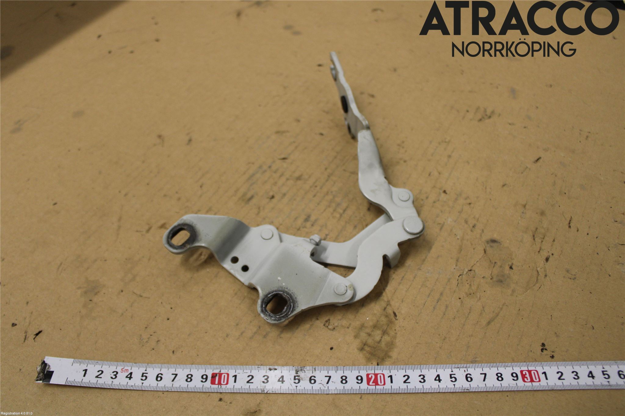 BMW 1 E87/81 5D/3D 03-11 Huvgångjärn