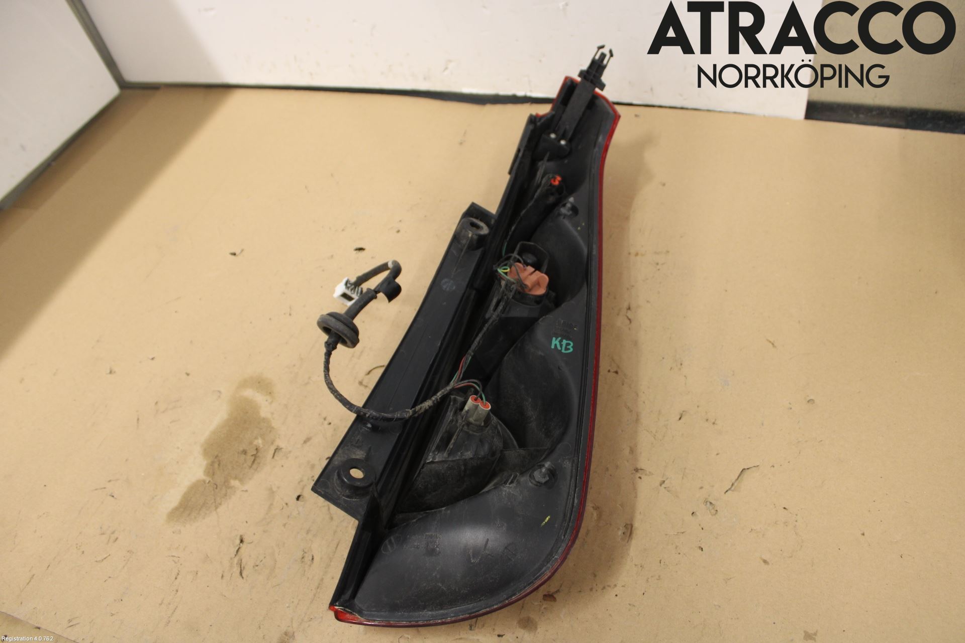 Nissan NOTE E11 06-14 Bakljus Vänster