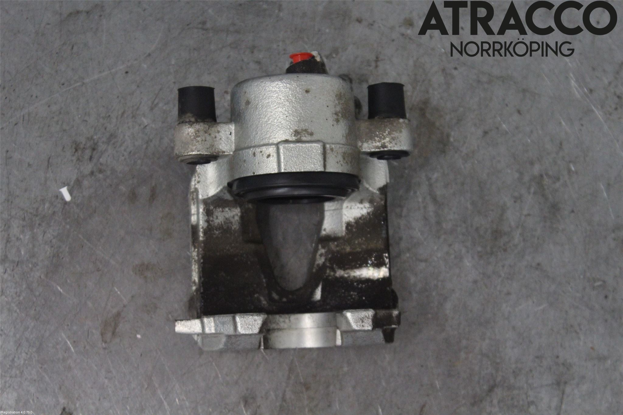 Skoda SCALA 19- Bromsok Fram Höger