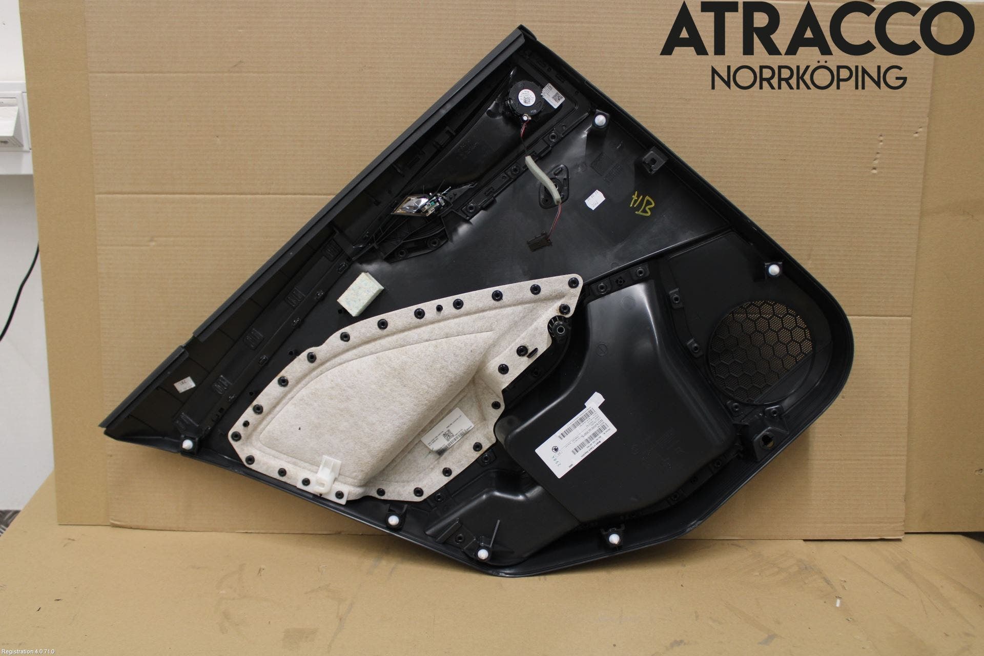 Skoda KAMIQ 20- Dörrklädsel Hö