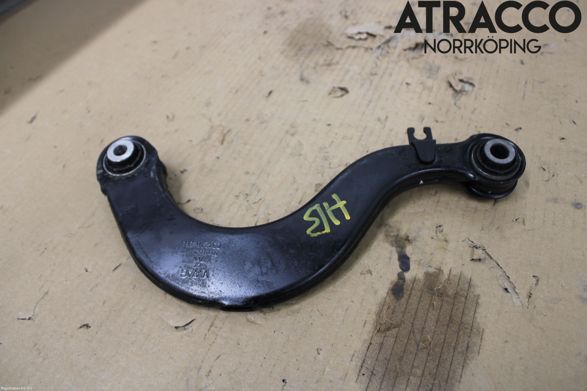 Volkswagen VW TIGUAN 16-24 Bärarm Bak Övre Höger