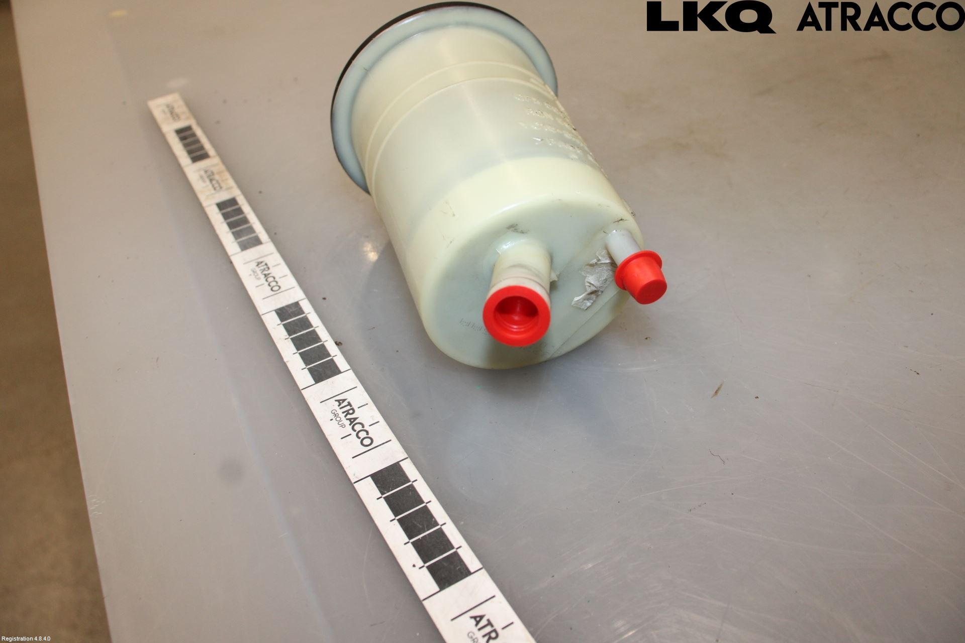 Jaguar XJ X351        10- Styrservooljebehållare