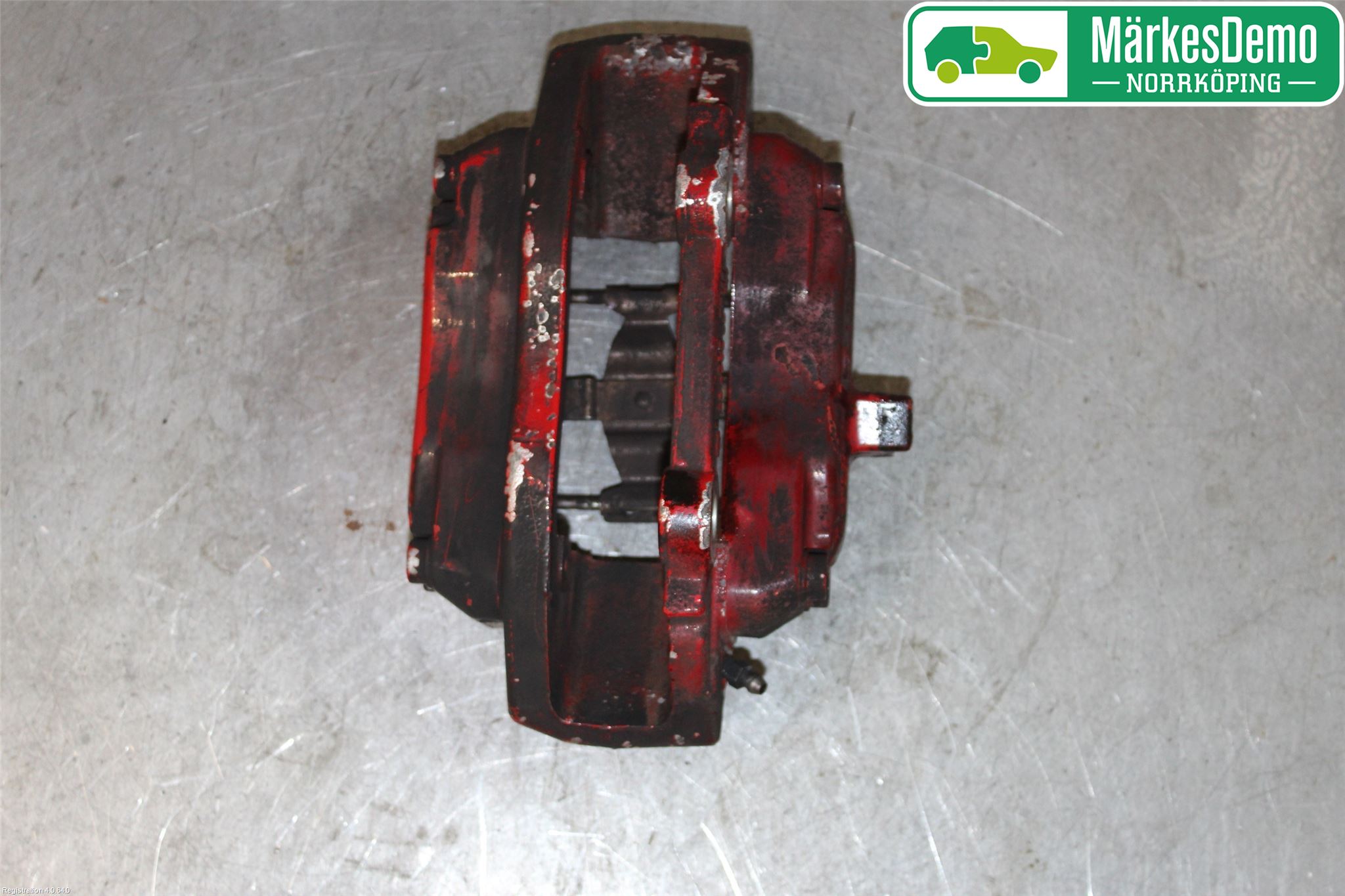 Maserati  Bromsok Fram Vänster