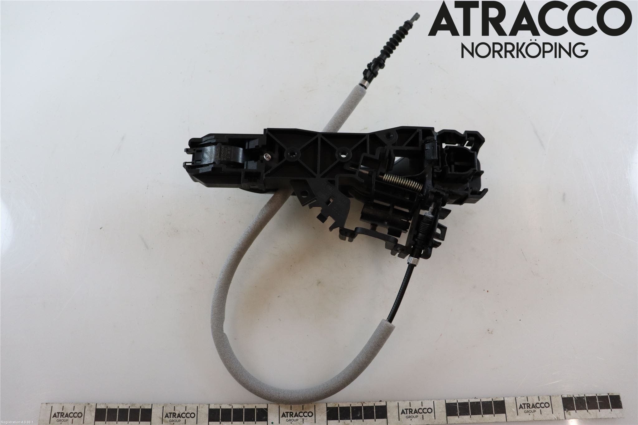 CUPRA BORN 22- Dörrhandtag Yttre Hö