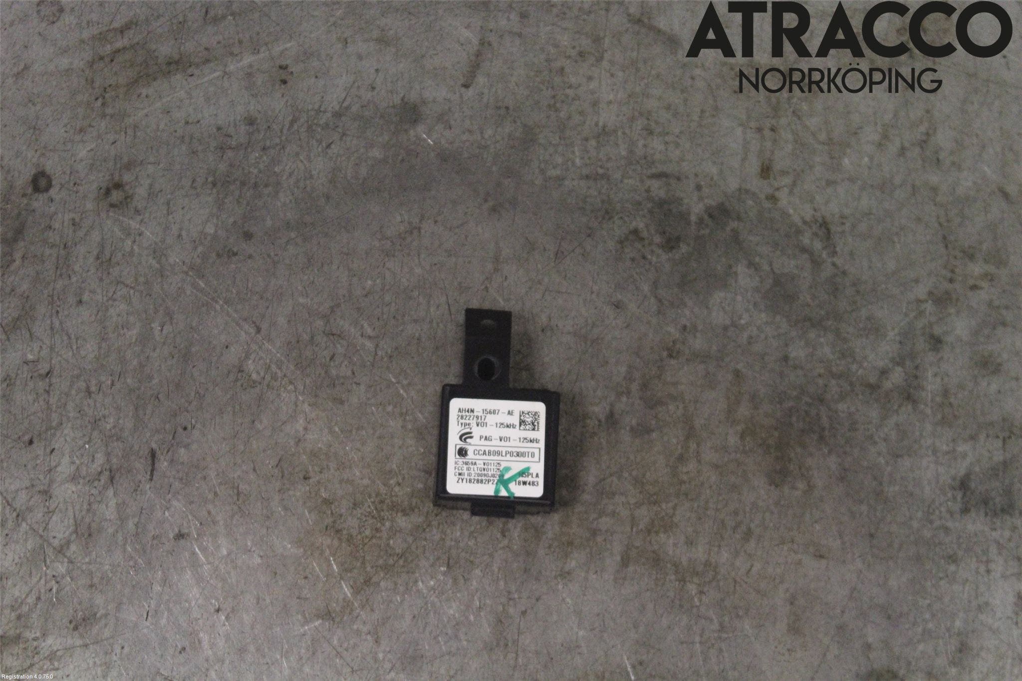 Jaguar I-PACE 18- Startspärrskontakt