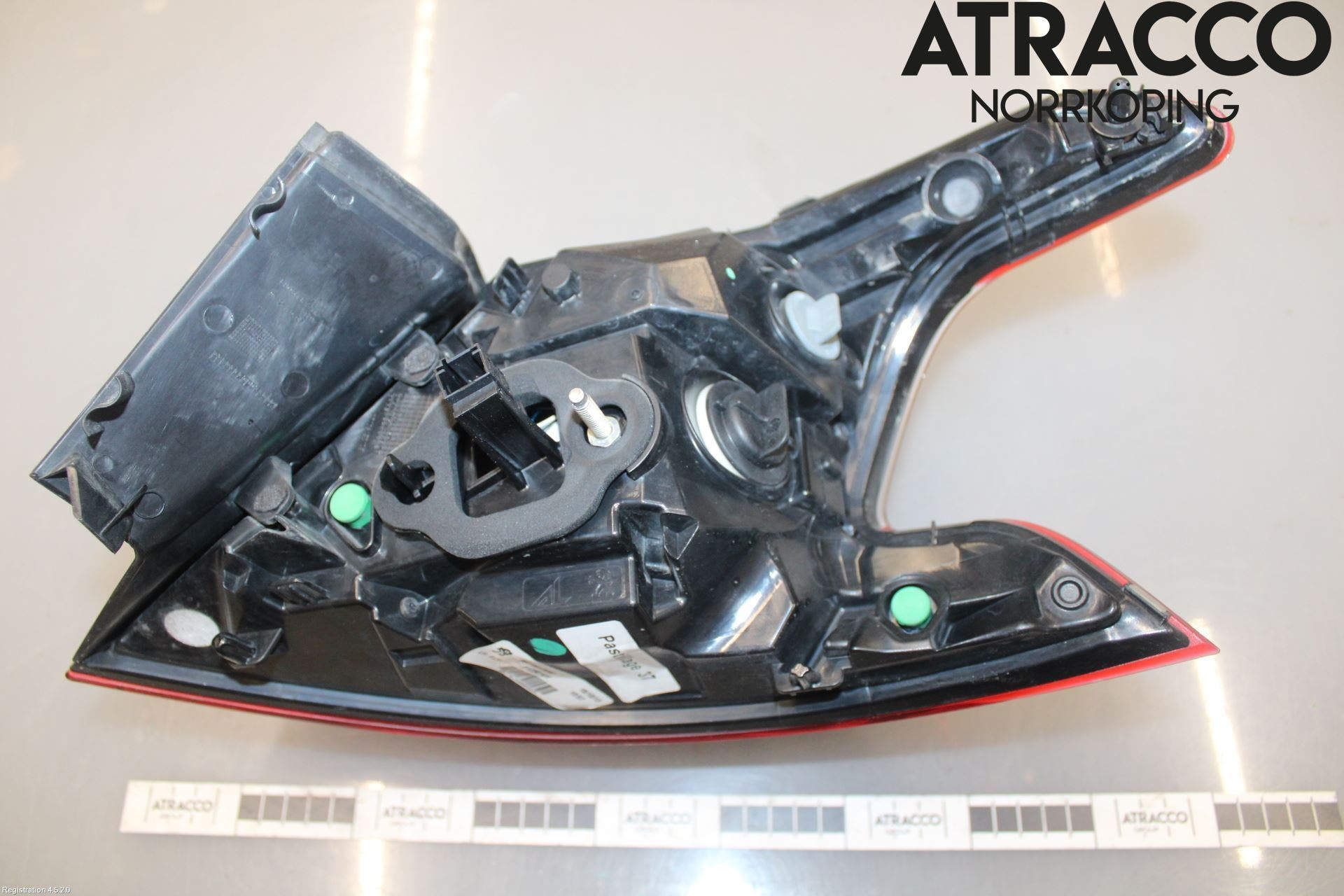 Peugeot 308 14-21 Bakljus Vänster