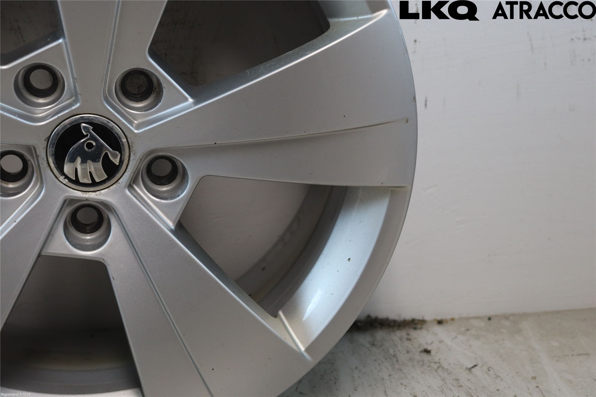 Skoda SUPERB 16-24 Fälg Aluminium