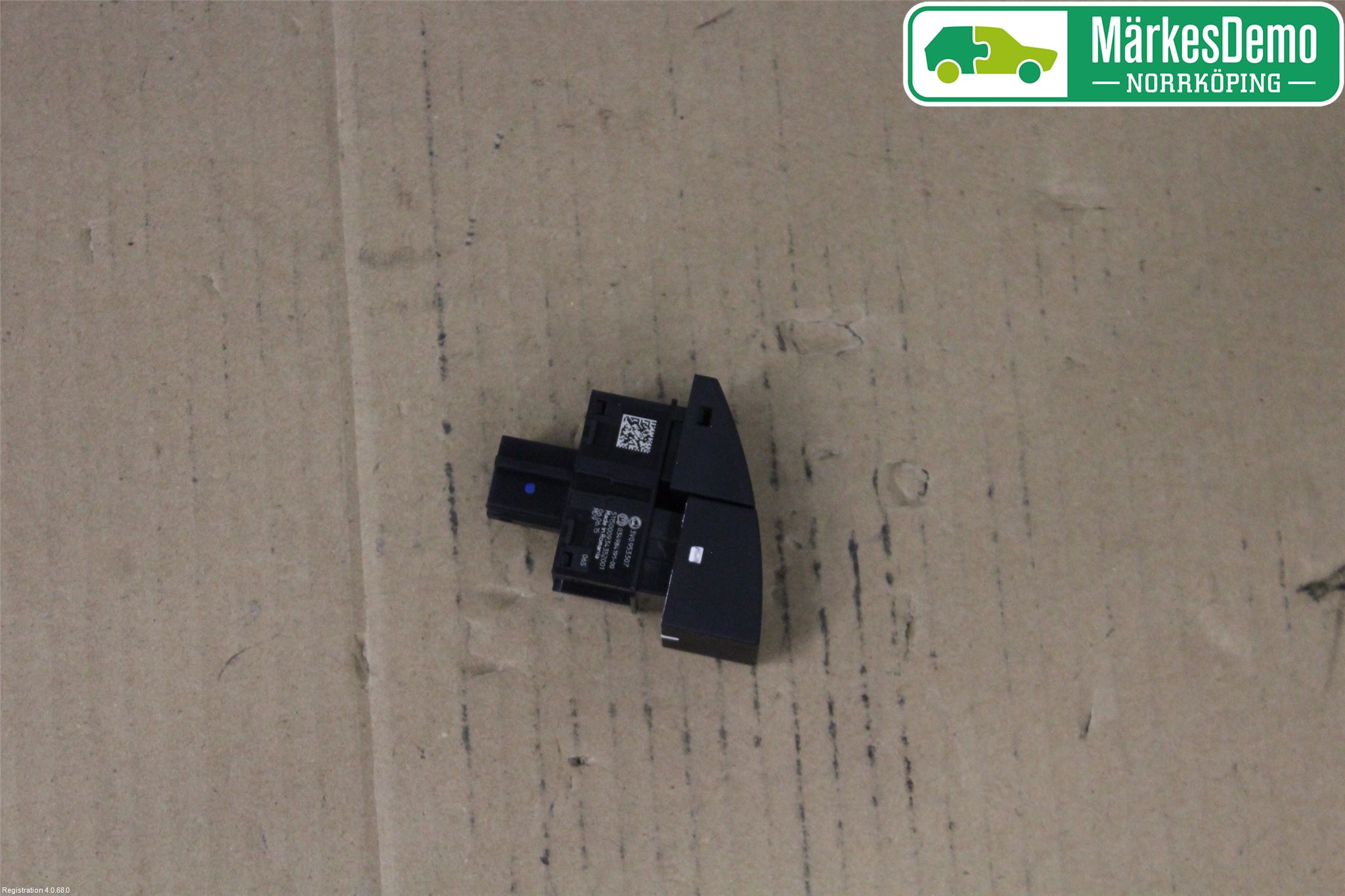 Skoda SUPERB 16-24 Strömställare Varnings