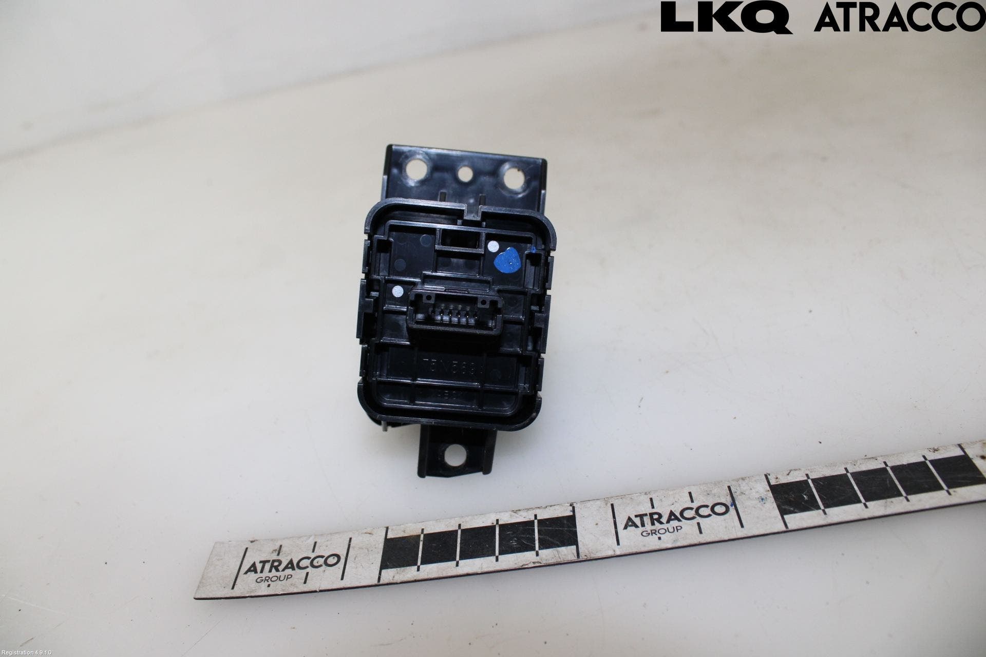 Toyota YARIS CROSS XP21 21- Strömställare Multifunktion