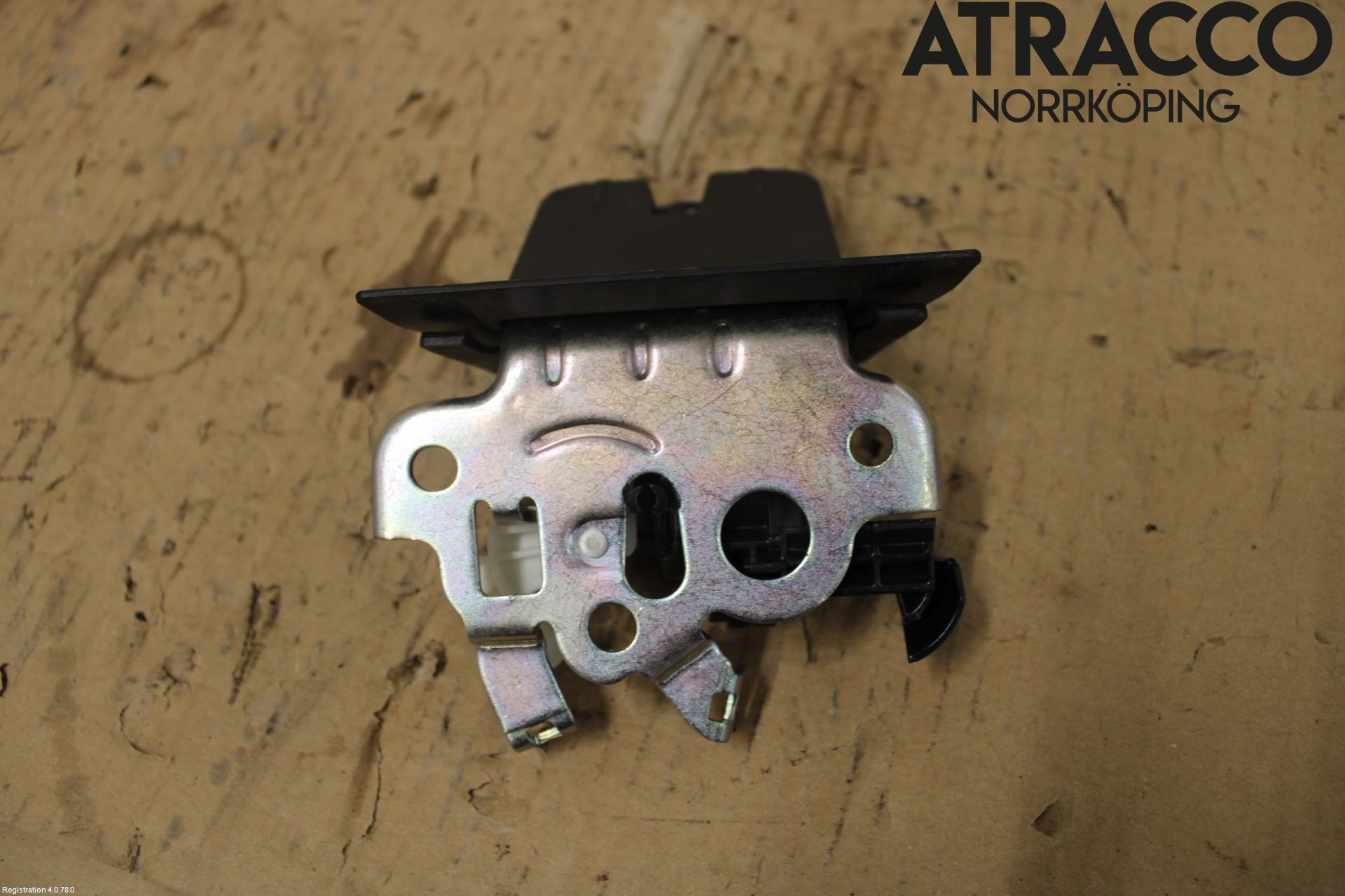 Audi A4 12-15 Låskista Baklucka