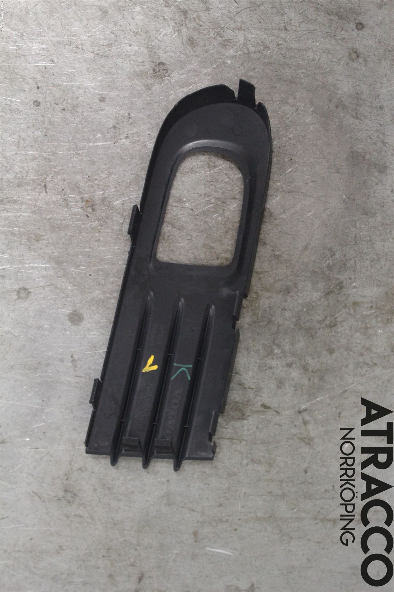 Volvo V50 04-07 Dimljussarg Fram