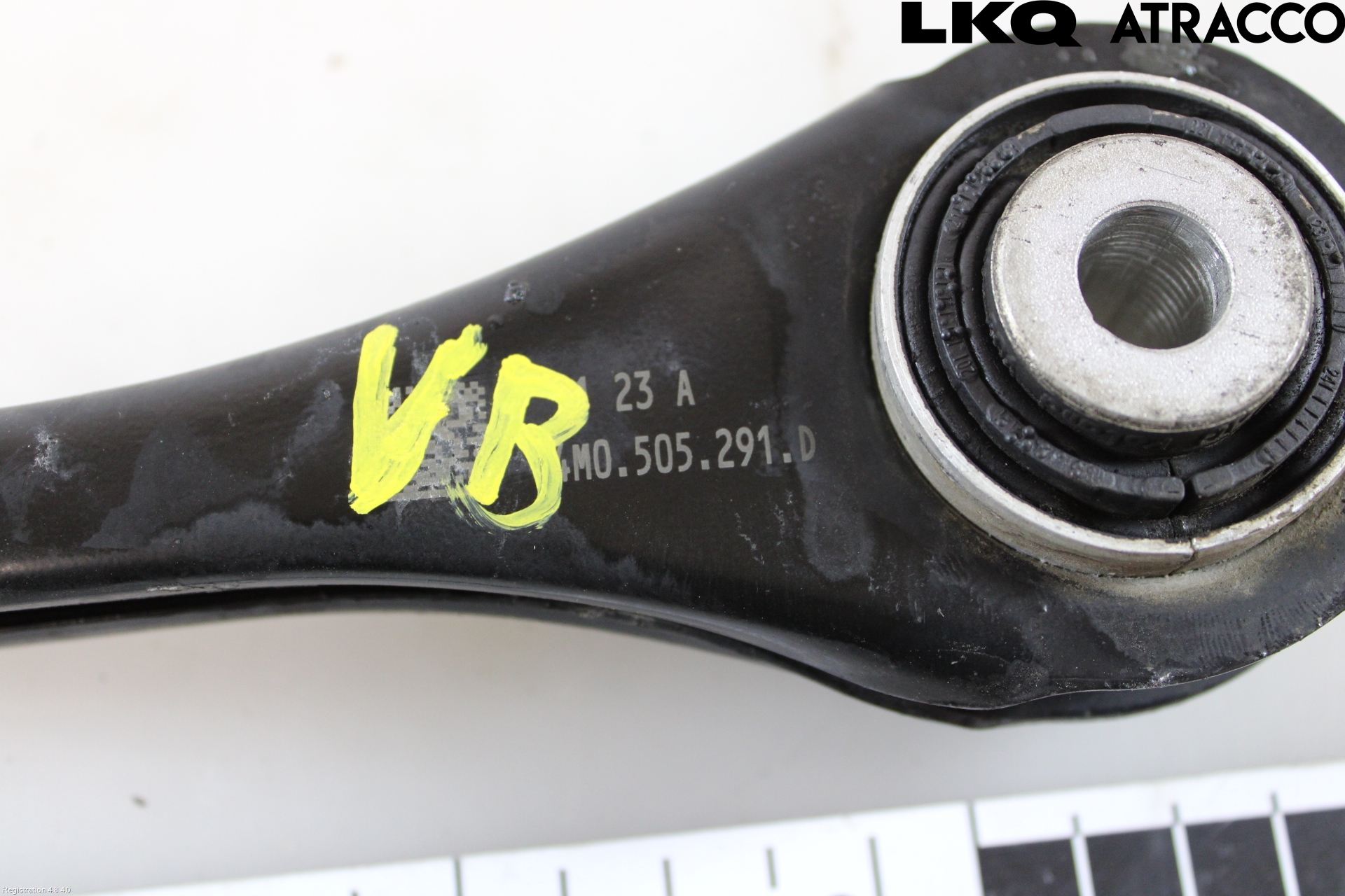 Audi A4/S4 B9 20- Momentstag Bak