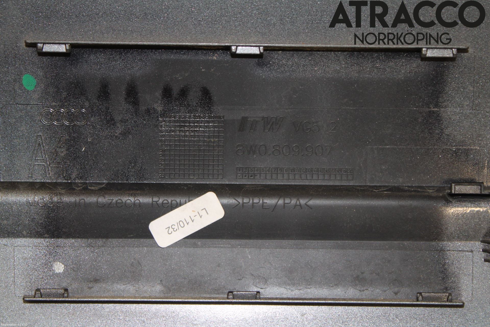 Audi A4/S4 B9 16-19 Tanklucka