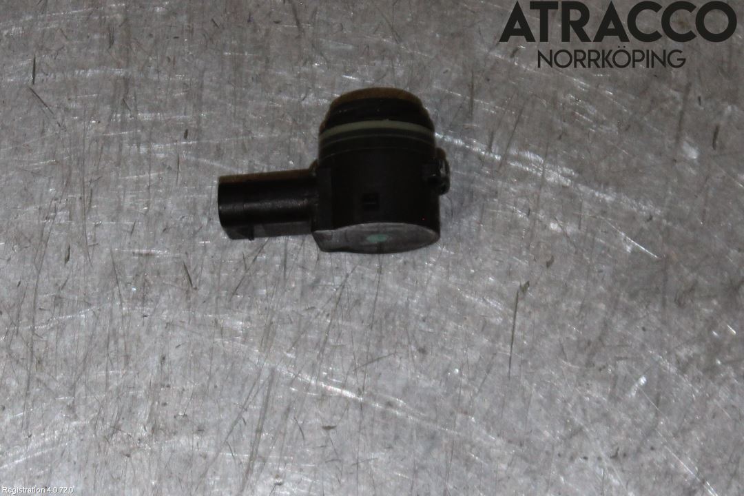 Volkswagen VW PASSAT 15-19 Parkeringshjälp Frontsensor