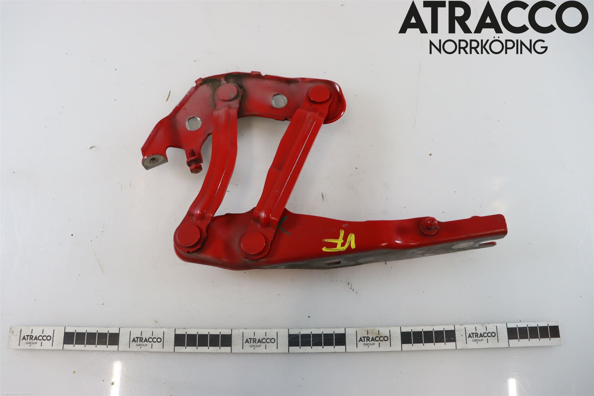 Audi A1/S1 11-18 Huvgångjärn