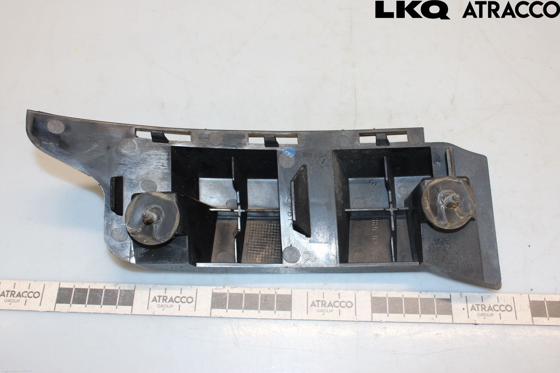 Mercedes-Benz MB C-KLASS (W204) 07-15 Stötfångarfäste Bak Hö
