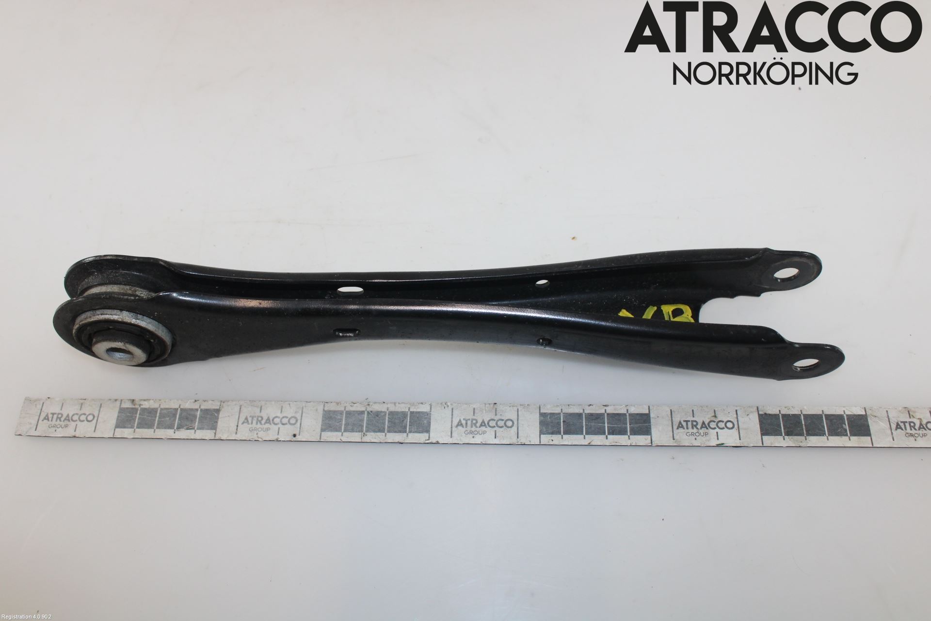 Audi Q4 E-TRON FZ 22- Bärarm Bak Vänster