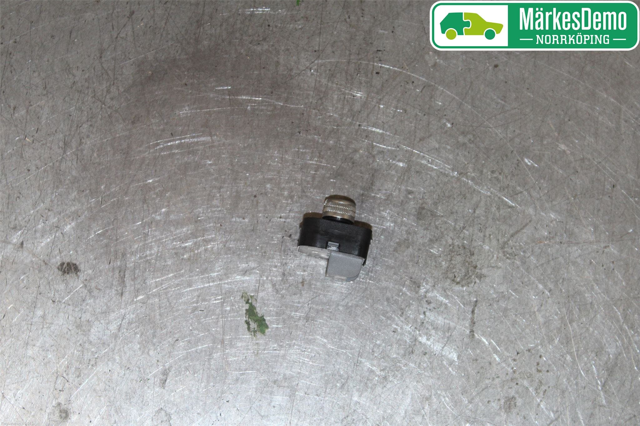 Audi A4 12-15 Strömställare Spegel