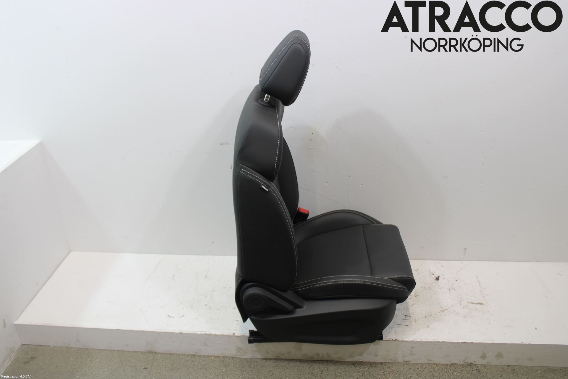 MG ZS EV 20- Inredning Stol Fram Hö