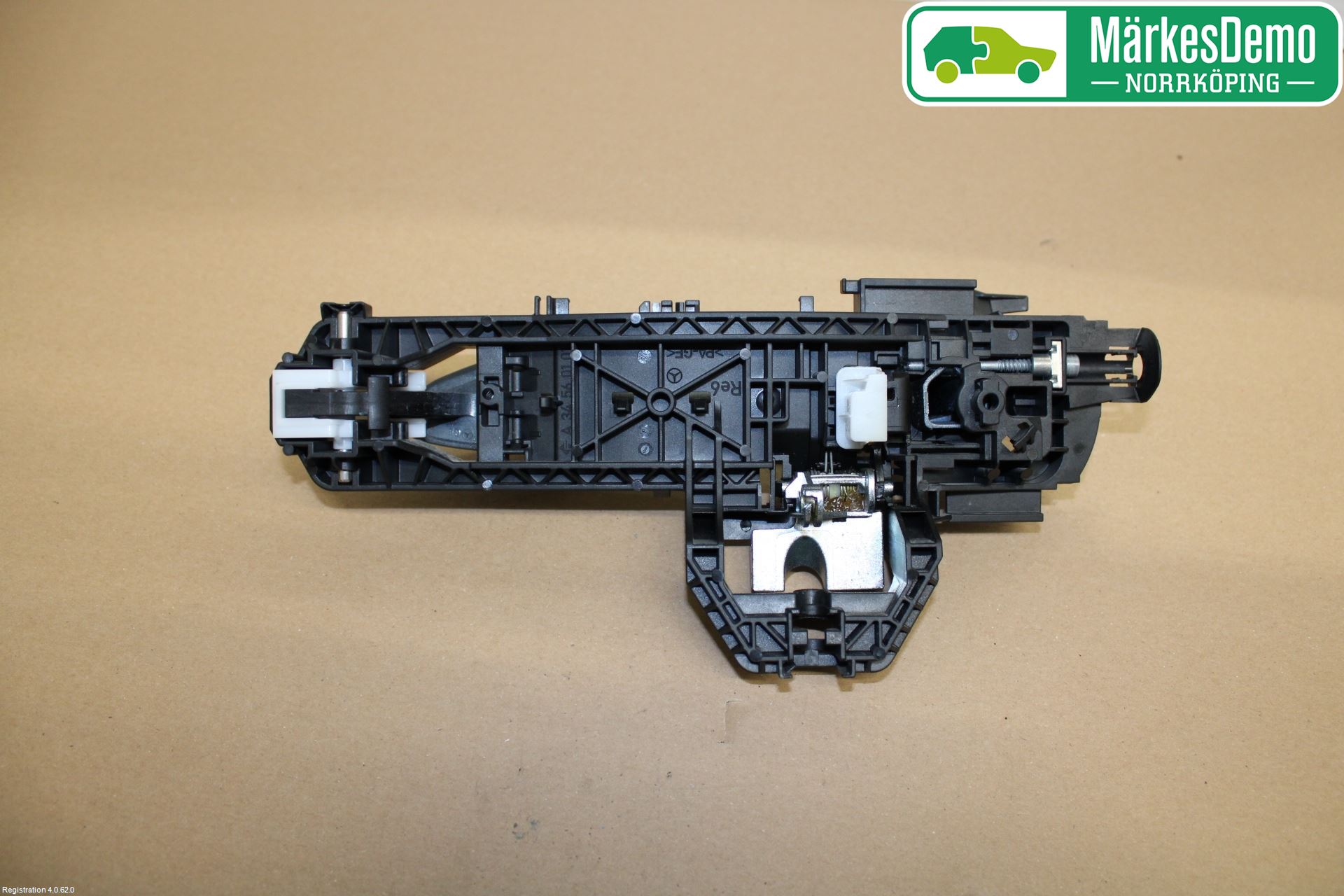 Mercedes-Benz MB E-KLASS (W212) 09-16 Dörrhandtag Yttre Hö